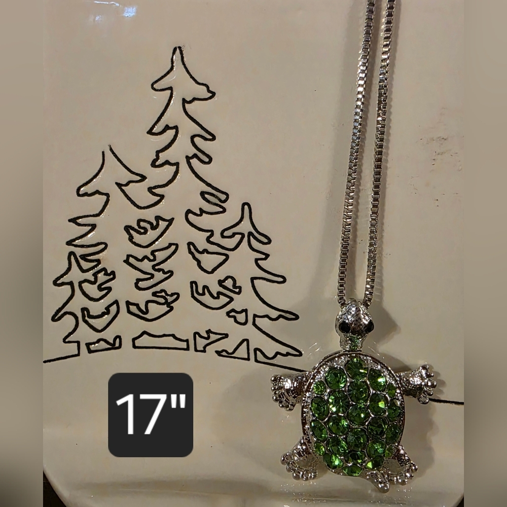 BETSY JOHNSON Green Gem Turtle Pendant Necklace
